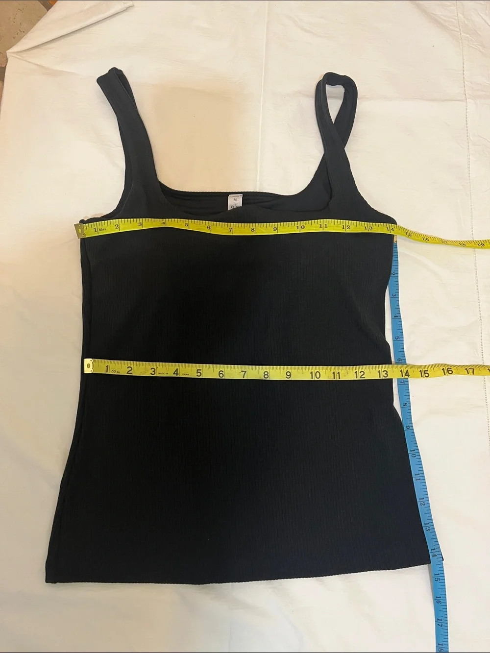 ALO Yoga NWOT Black Ribbed Square Neck Tank M - Picture 4 of 9